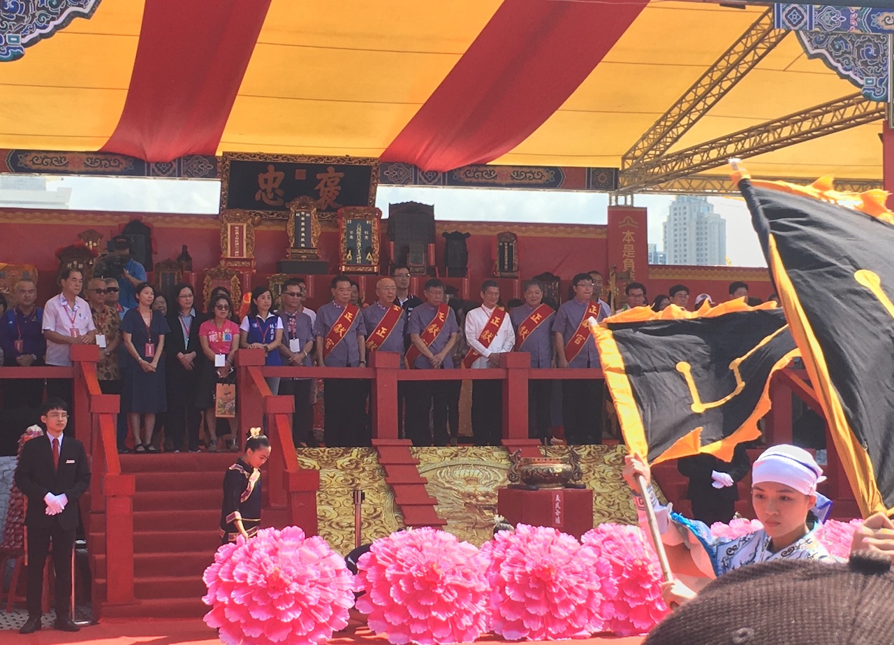 李主委與台北市長柯文哲等人代表義民主祭大典正獻官