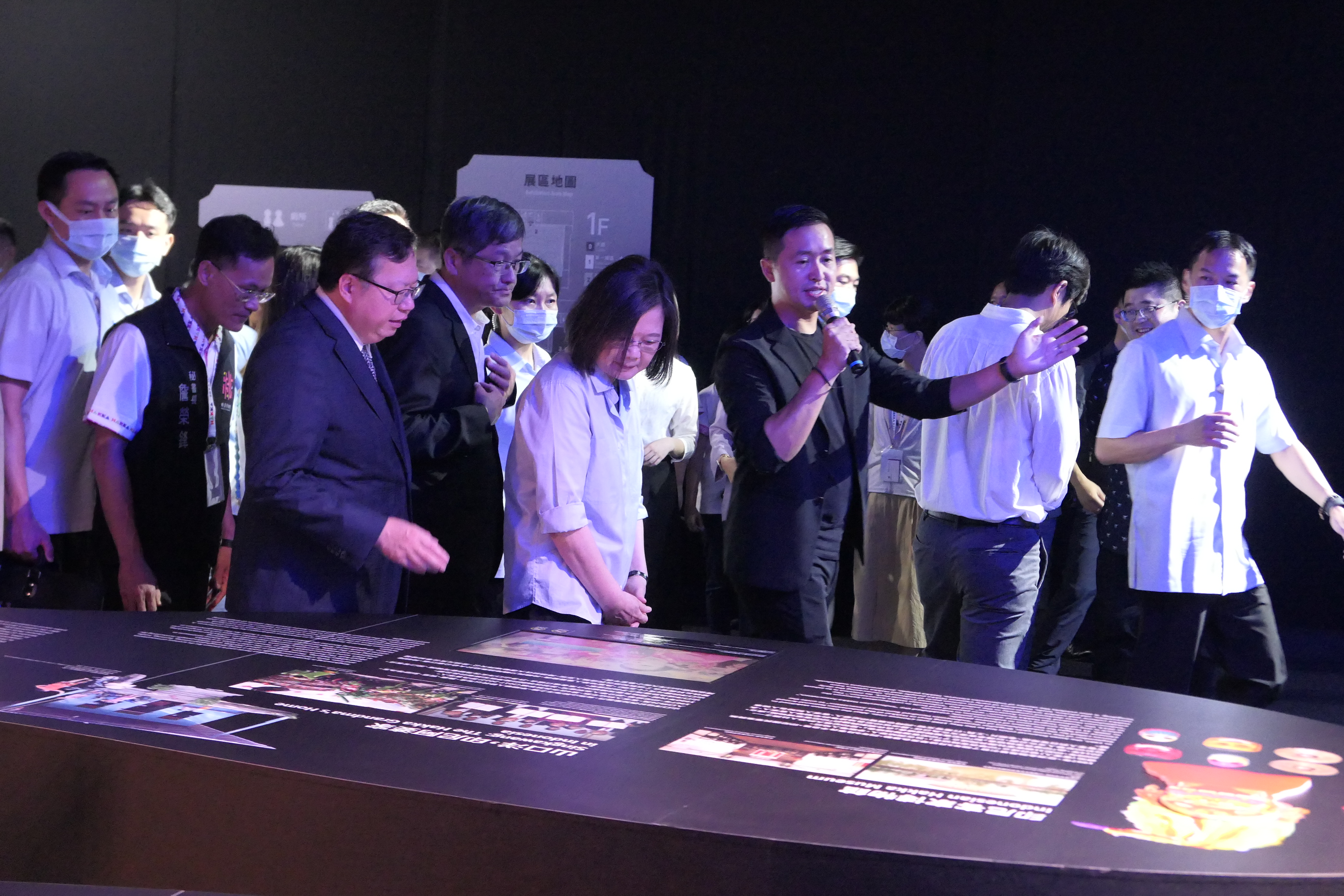 圖2總統蔡英文今日親臨參訪世界客家博覽會世界館.JPG