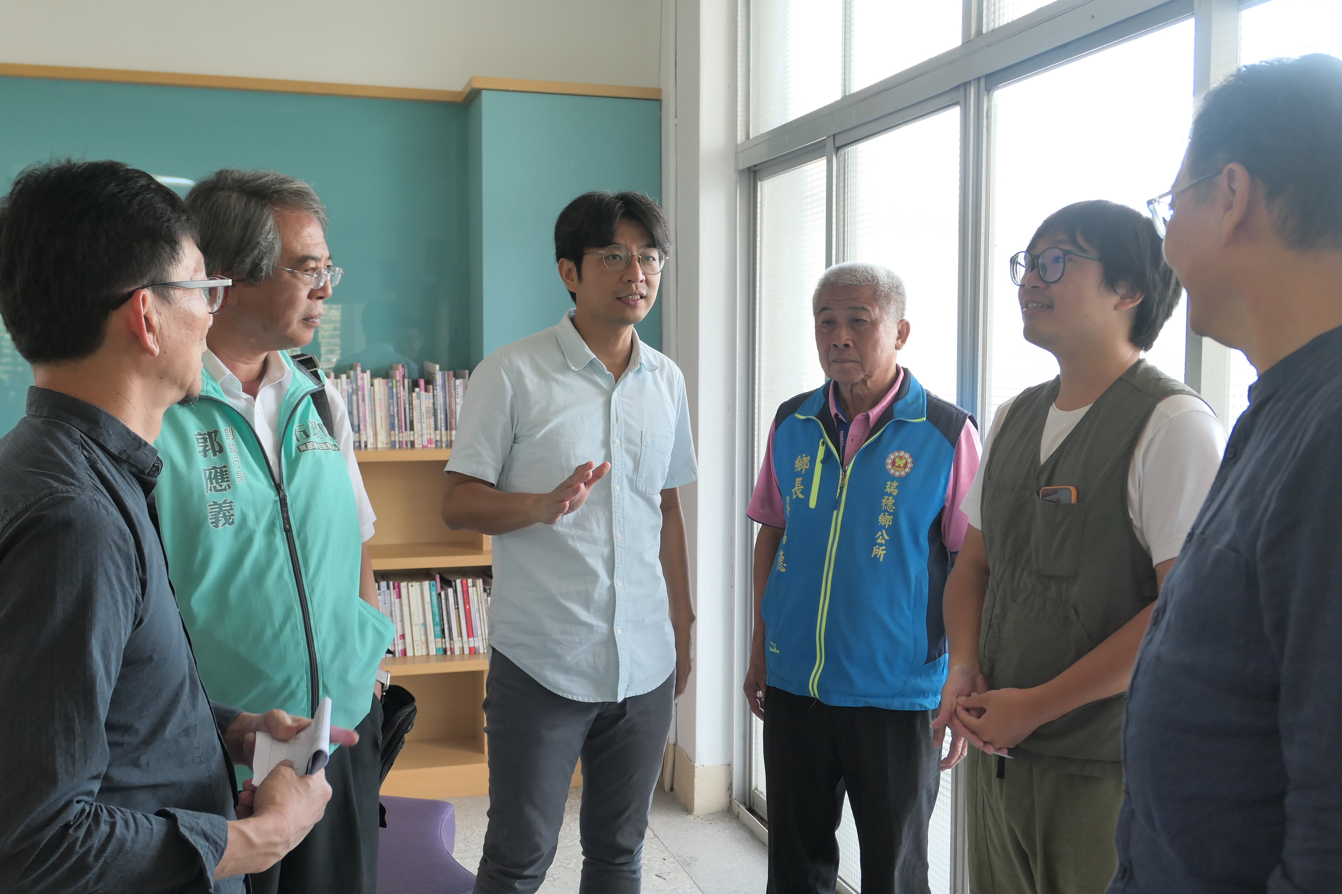 圖2_周副主委現勘花蓮縣瑞穗鄉立圖書館.JPG