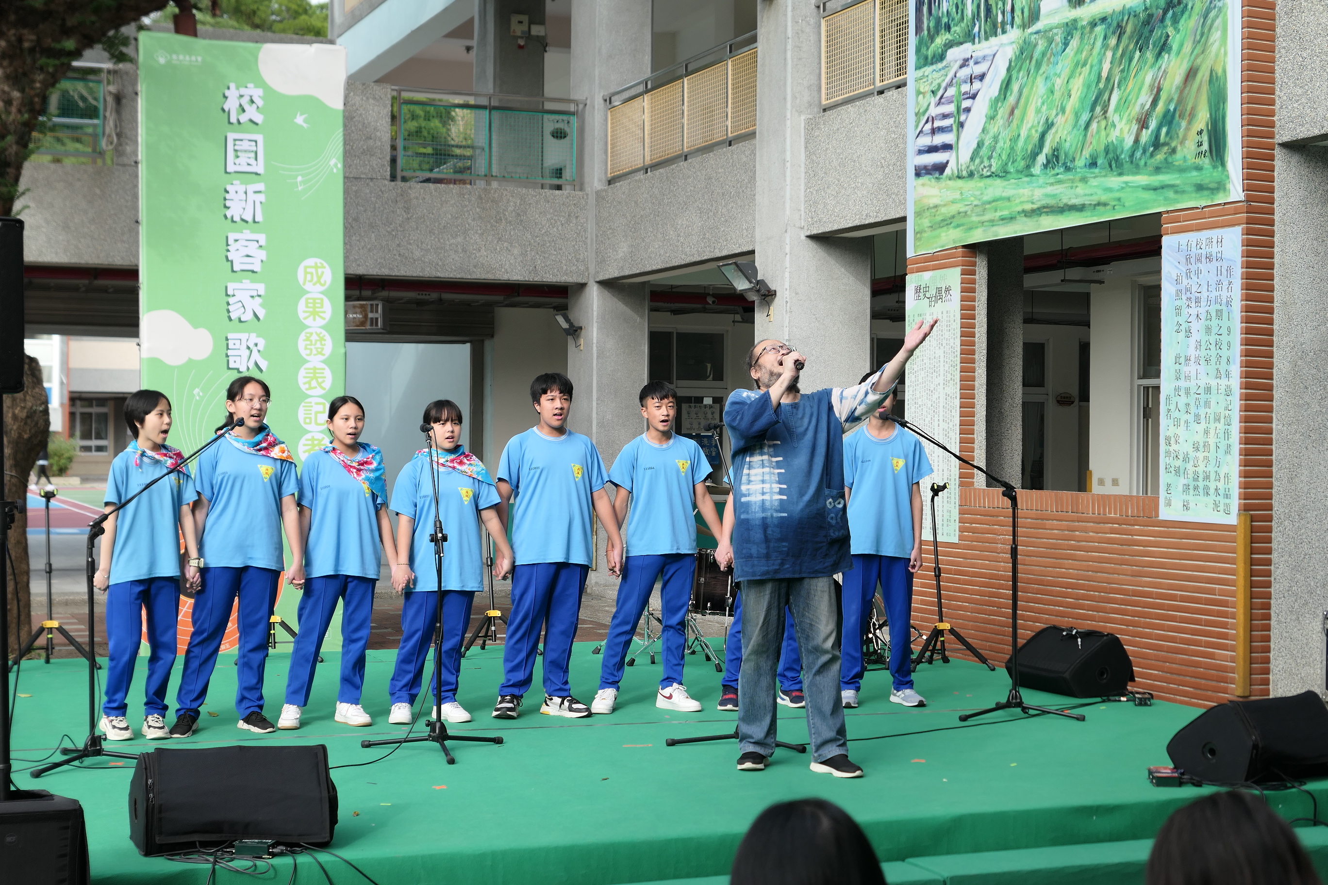 圖3謝宇威與新竹縣竹東鎮員東國中表演《五色鳥》.JPG