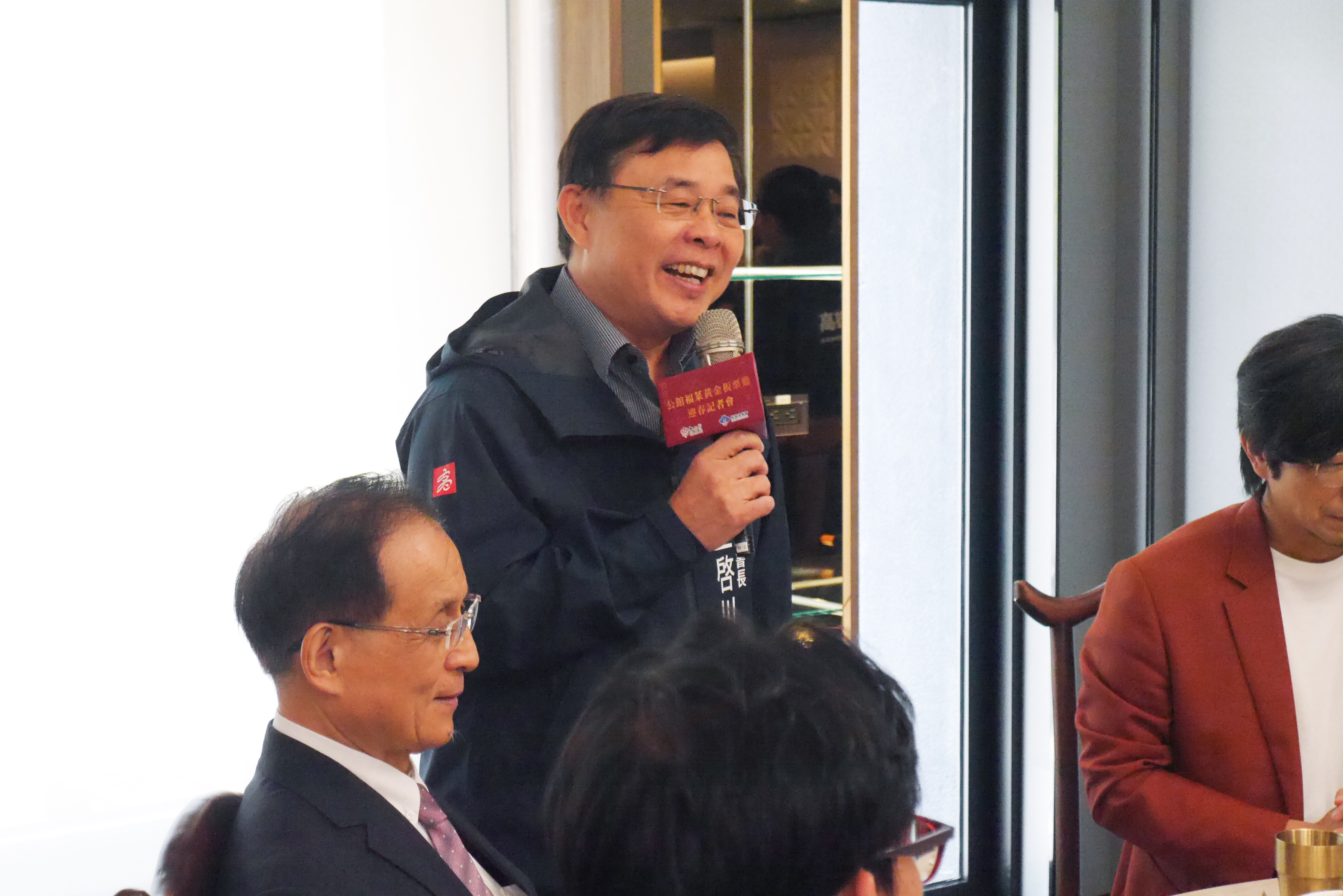 圖4高雄市政府副秘書長王啟川致詞.jpg