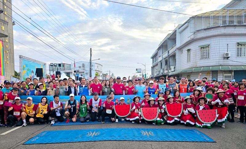 六堆各鄉區選手賽前合影