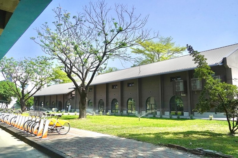 一號倉庫左，二號倉庫右(照片來源：屏東縣政府提供)