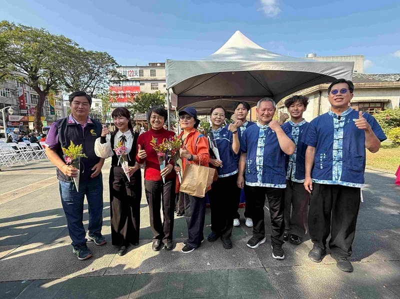 「2026美濃秋冬樂活嘉年華暨花海彩繪大地活動」貴賓合影