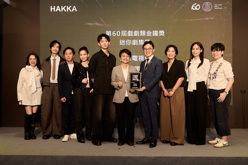 古主委與入圍者合影1