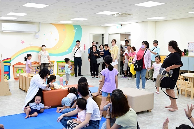 圖書館內的親子互動空間