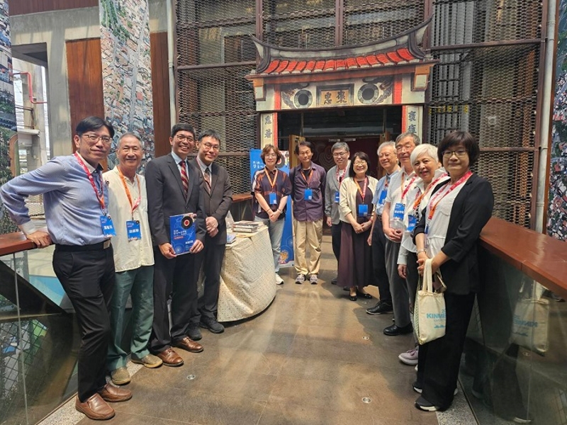 第六屆「聲音的台灣史研討會」首度移師六堆園區舉辦，由與會學者合影
