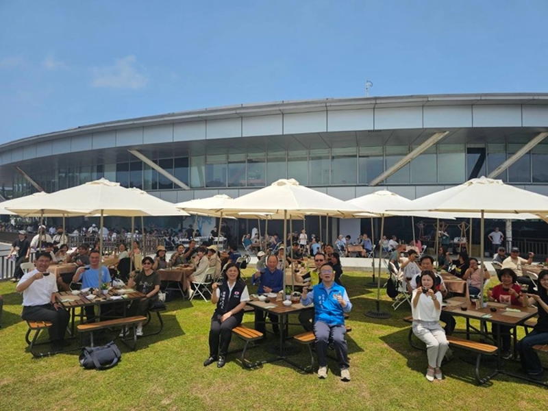 臺灣客家文化館賞桐食在地，活動大合影