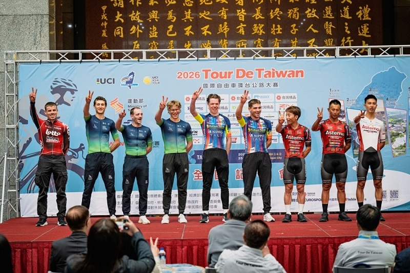 四支國際車隊特別出席環台賽記者會，對台灣美食有深刻印象(照片來源：國際自由車環台賽)