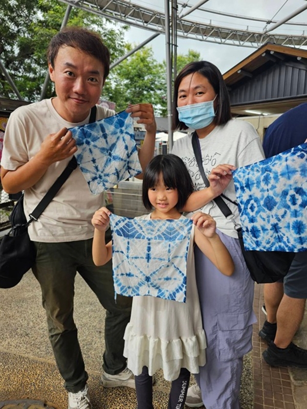 六堆客家文化園區 博物館日慢慢仔行,民眾體驗藍染