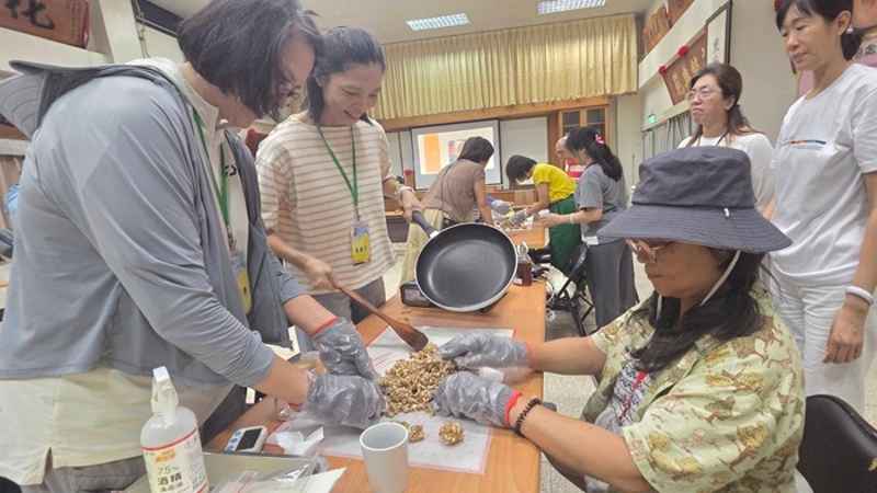 花蓮玉里東豐拾穗農場友善生態環境導覽與手作體驗
