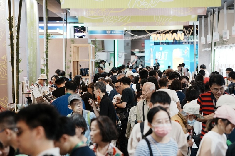 美食展湧入大批人潮