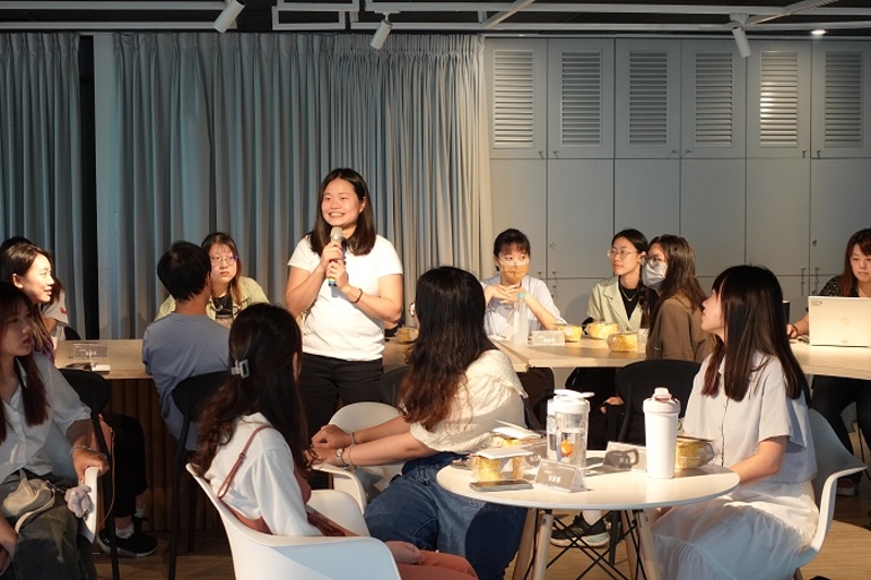 新北哈客青年智庫團團員互相交流彼此對新北都會客家的想法